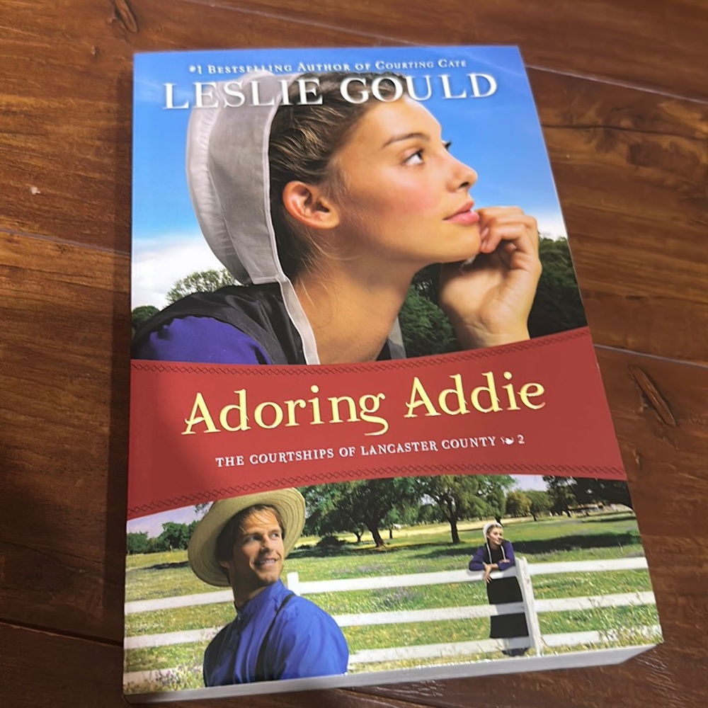 Adoring Addie (The Courtships of Lancaster County) Leslie‎ Gould